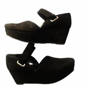 Robert Clergerie Black platform Mary Janes SZ 9.5
