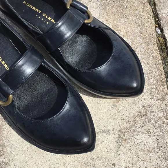 Robert Clergerie Mary Jane Pointy Leather Shoes