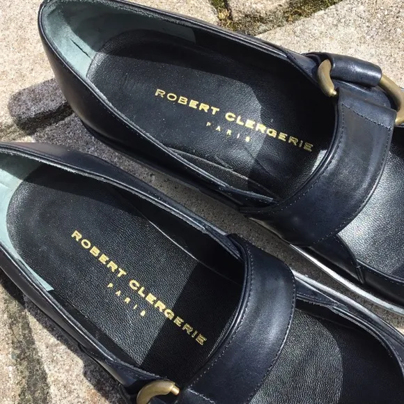 Robert Clergerie Mary Jane Pointy Leather Shoes