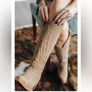 Rock em camel snip toe suede cowboy boots