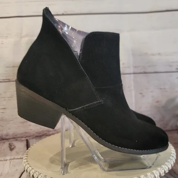 Ruff Hewn Eastern Women's Black Suede Ankle Boots Size 8.5M