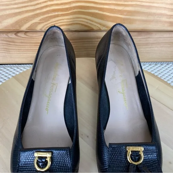 Salvatore Ferragamo Black Leather Classic Low Heels Pumps Slip-on Women's 7 US