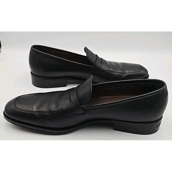 Salvatore Ferragamo black pebbled leather penny loafer UG 97447 M 16 Size  8.5 U