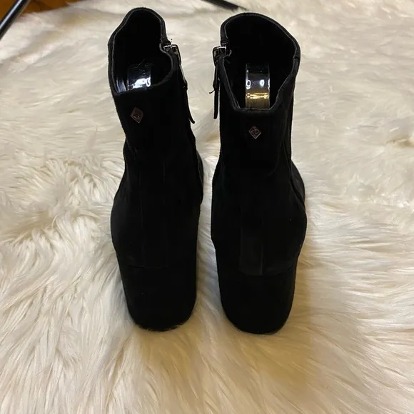 Sam Edelman black suede leather size 10 heeled ankle booties boots