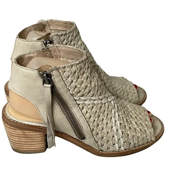 Sam Edelman Cooper Woven Leather Peep Toe Sandals Size 6.5 Block Heel