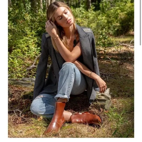 Sam Edelman Thatcher Square Toe Ankle Boots in Chocolate Brown, 7.5 NIB