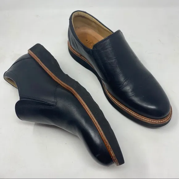 Samual Hubbard Black loafer shoes, size 9