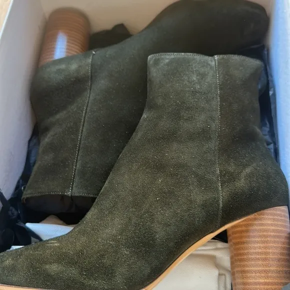 Sandro Sacha olive green Suede Ankle Booties wood heel EU 40/ US 10
