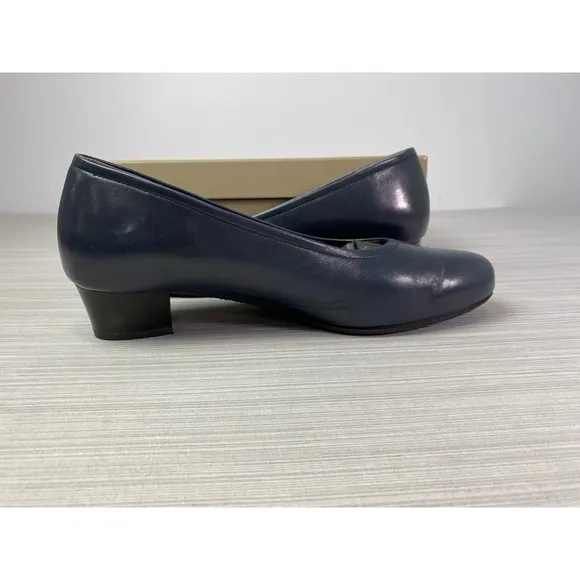 SAS Regina Pump Heels Women's 10 M Navy Leather Block Slip On Career Shoes