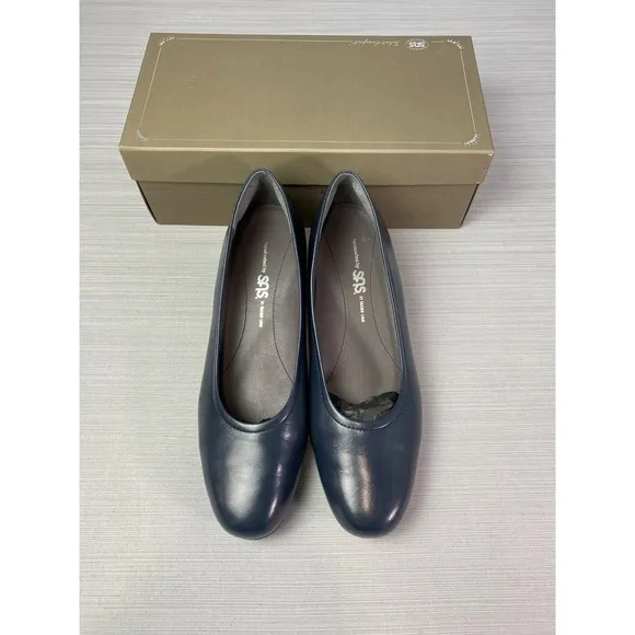 SAS Regina Pump Heels Women's 10 M Navy Leather Block Slip On Career Shoes