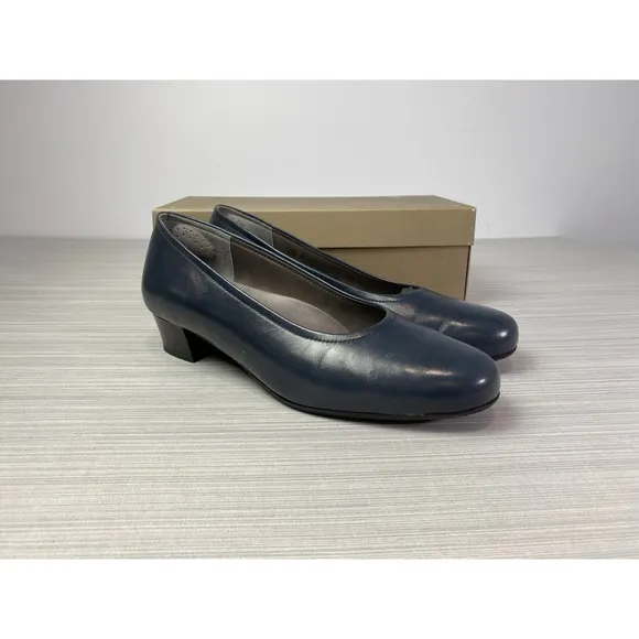 SAS Regina Pump Heels Women's 10 M Navy Leather Block Slip On Career Shoes