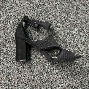 SCHUTZ Black Mesh &amp; Suede Strappy Buckle Block Heel Open-Toe Comfy Shoes Sz 7.5