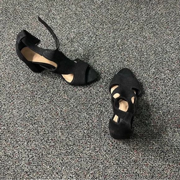 SCHUTZ Black Mesh &amp; Suede Strappy Buckle Block Heel Open-Toe Comfy Shoes Sz 7.5