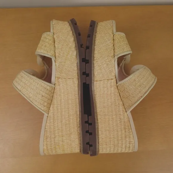 Schutz Sandals Beige Tan Raffia Woven Platform Wedge Bela