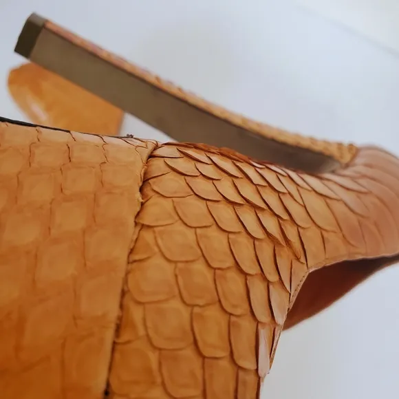 SERGIO ROSSI 100% Python Authentic Heels Sz 6 EUC!