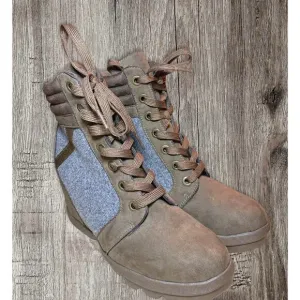 Serra women’s wedge boots. Gray fabric brown suede. Size 10