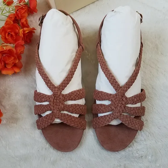 Sezane Rosa Low Sandals in Blush
