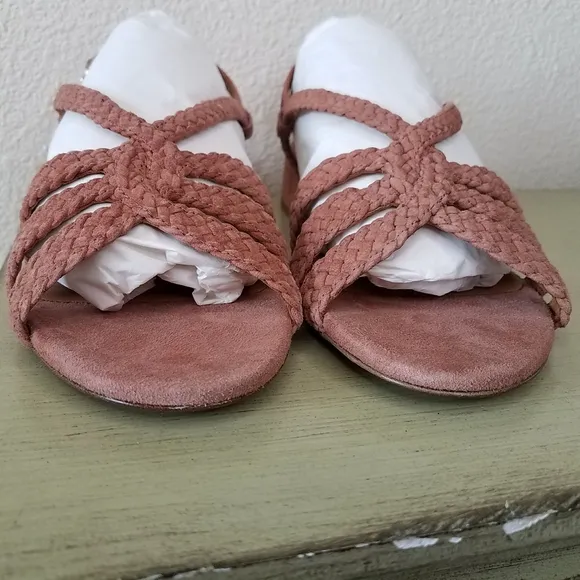 Sezane Rosa Low Sandals in Blush