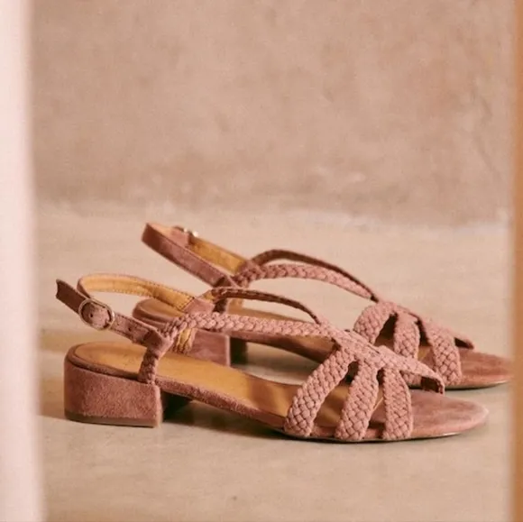 Sezane Rosa Low Sandals in Blush