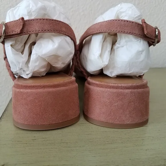 Sezane Rosa Low Sandals in Blush