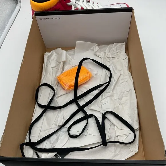 Size 10 - Jordan 1 Retro High OG Light Fusion Red 2021 (555088-603)