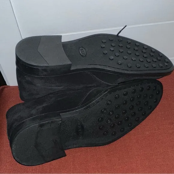 Size 10 Tod’s Suede Boots
