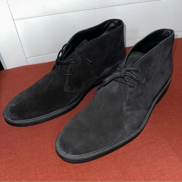 Size 10 Tod’s Suede Boots