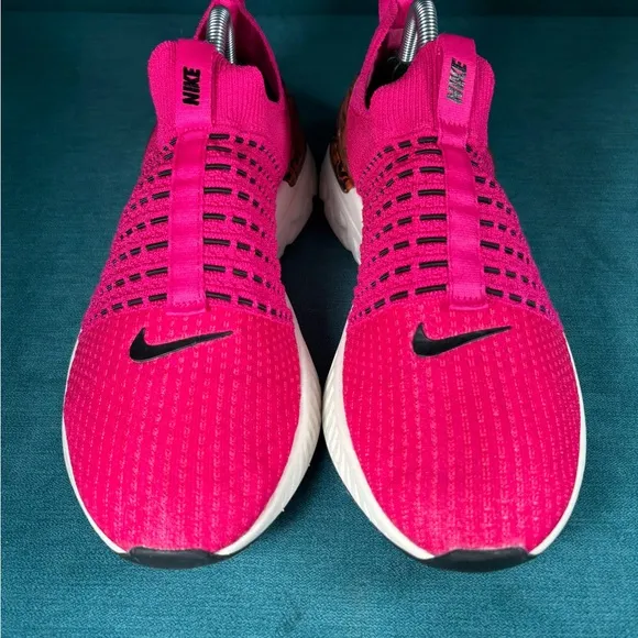 Size 11 - Women’s Nike React phantom Flyknit pink shoes