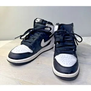 Size 12.5C Kids- Air Jordan 1 Retro OG High Black White FD1412-010