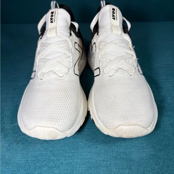 Size 7.5 - Women’s New Balance Roav white and black shoes