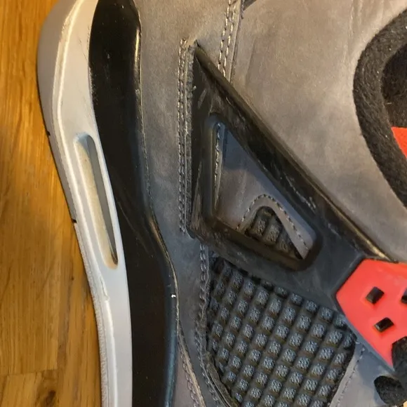 Size 7Y Jordan 4 Retro Mid Infrared