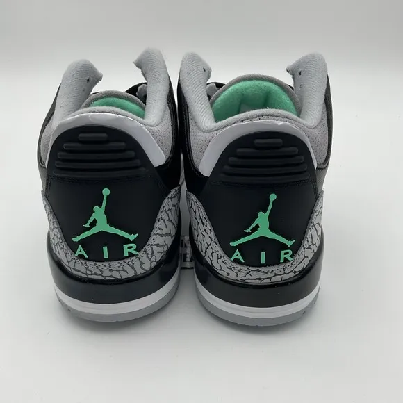 Size 9 - Air Jordan 3 Retro Green Glow (CT8532-031)