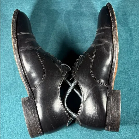 Size 9 - Johnston &amp; Murphy Men's Black Leather shoes