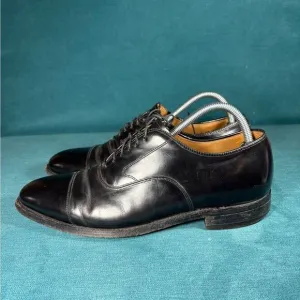 Size 9 - Johnston &amp; Murphy Men's Black Leather shoes