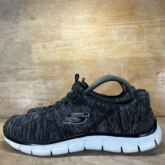 Skechers Empire Womens Size 10 Slip On Running Shoes Sneakers Black White 12815