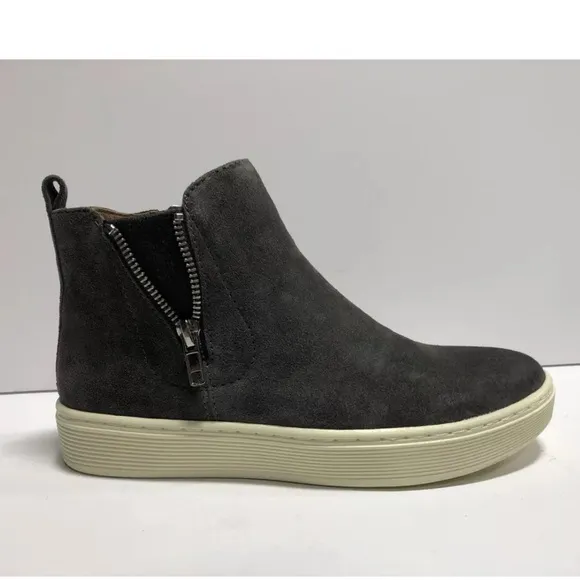 Sofft Women’s Britton Zip Smoke Suede Booties, Size US 7M, EUR 38