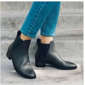 Soludos Marfa Black Leather Chelsea Ankle Bootie Size 5 NWOB
