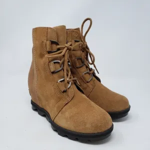 Sorel Joan of Arctic tan suede wedge boots size 5 big girls
