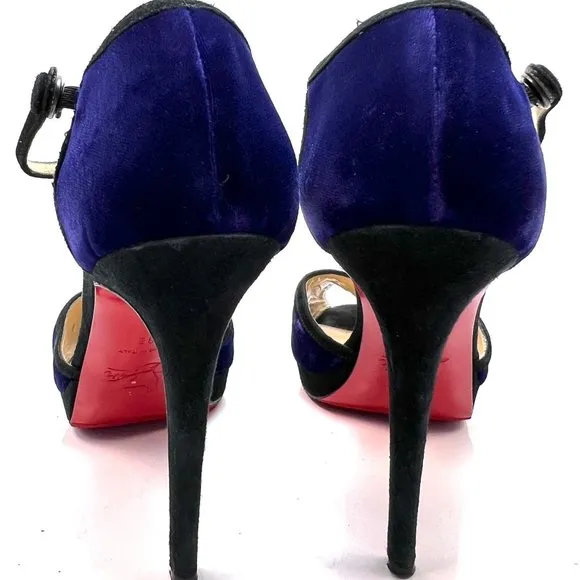 🌷❤️‍🔥SPRING SALE 🔥 FINAL PRICE🌷💥Christian Louboutin Velevt Oeooo Sandals 38