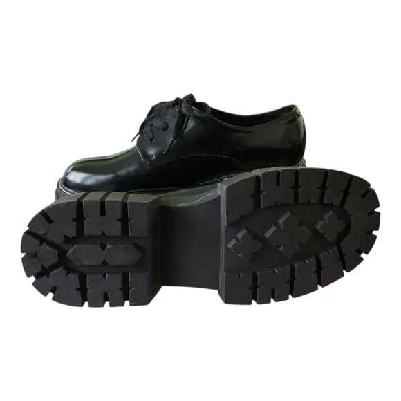 Steve Madden Black Faux Patent Leather Platform Shoes Size 10 New
