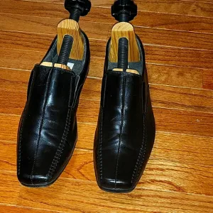 Steve Madden black leather shoes