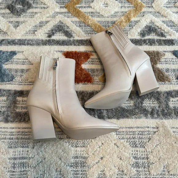 Steve Madden Rickki Pointed to Boot