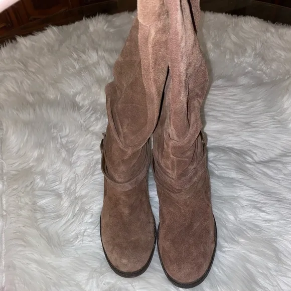 Steve Madden tan suede leather size 9 Evvie boots