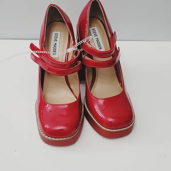Steve Madden Twice Platform Pump Shoes