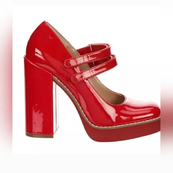 Steve Madden Twice Platform Pump Shoes