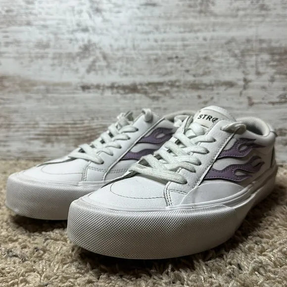 Straye Logan skate shoes