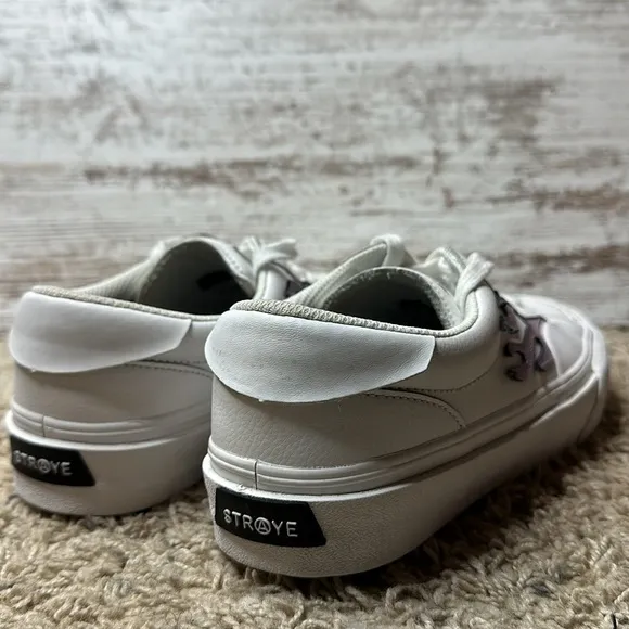 Straye Logan skate shoes