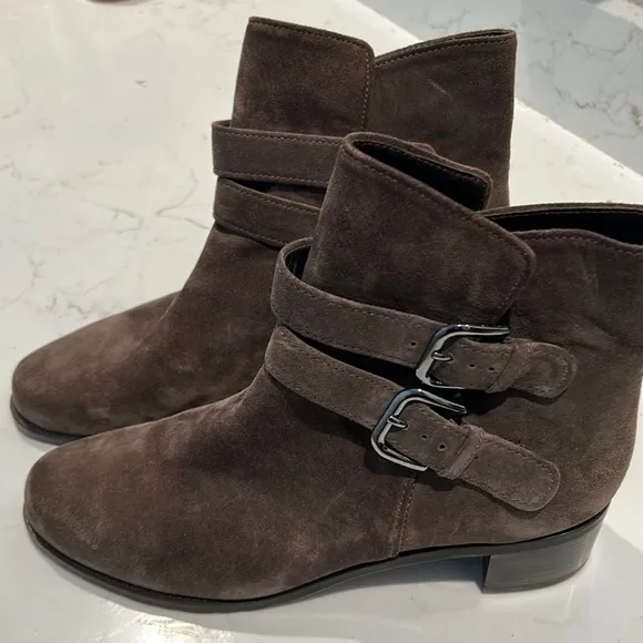 Stuart Weitzman suede ankle booties NWOB