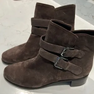 Stuart Weitzman suede ankle booties NWOB