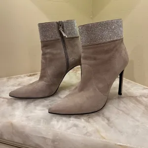 Stuart Weitzman Highbeams Light Gray Suede crystal Ankle boots booties